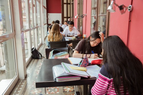Academia GUIU Barcelona